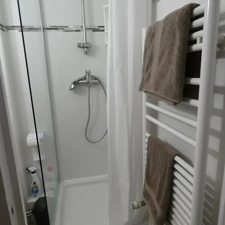 Avec Lit Queensize