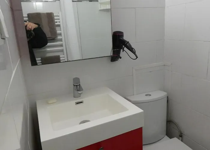 Avec Lit Queensize Нанси